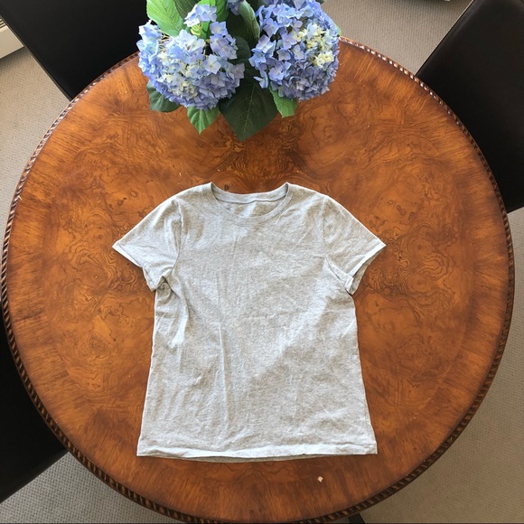 Madewell Grey T-shirt - Picture 1 of 11